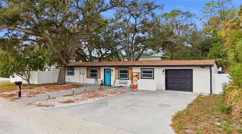 715 53rd St S, Gulfport, FL 33707