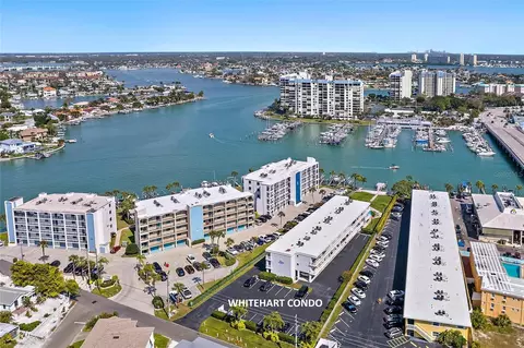 9755 Harrell Ave #206, Treasure Island, FL 33706
