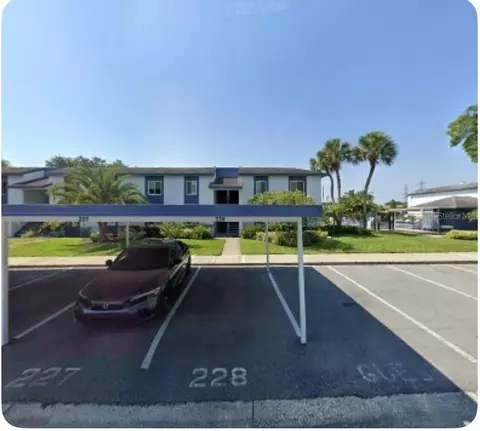 127 Cypress Ln #27, Oldsmar, FL 34677