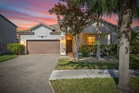 11924 Frost Aster Dr, Riverview, FL 33579