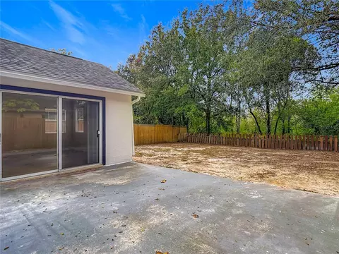 Exterior - 2013 Glen Forge St, Brandon, FL 33511 photo 5 of 9