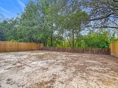 Exterior - 2013 Glen Forge St, Brandon, FL 33511 photo 6 of 9