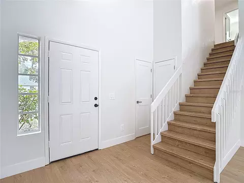 Entry Way - 2013 Glen Forge St, Brandon, FL 33511 photo 1 of 2
