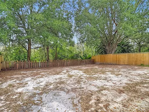 Exterior - 2013 Glen Forge St, Brandon, FL 33511 photo 7 of 9
