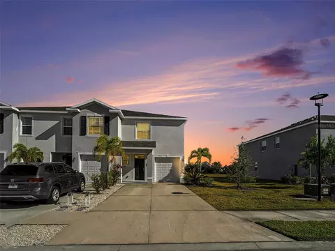 1951 Pleasant Maple Ct, Bradenton, FL 34211