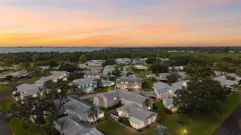 3244 38th Way S #B, Saint Petersburg, FL 33711