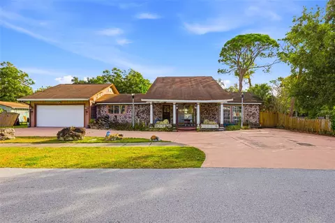 7061 62nd St N, Pinellas Park, FL 33781