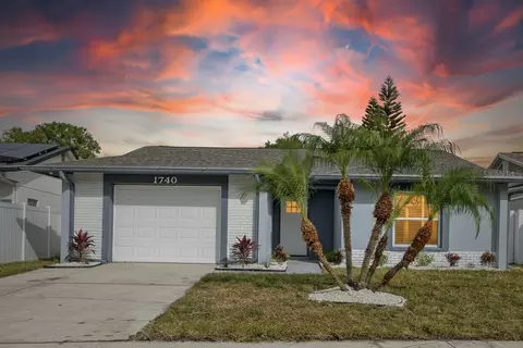 1740 Lakeview Village Dr, Brandon, FL 33510