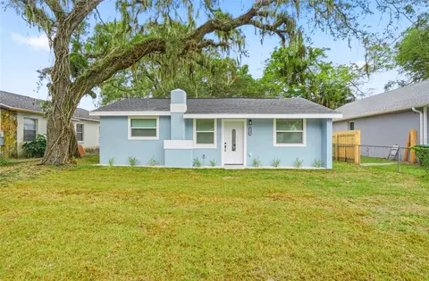 8206 N Hillsborough Ln, Tampa, FL 33604