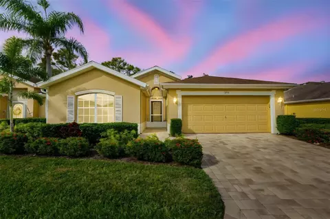 930 Villeroy Greens Dr, Sun City Center, FL 33573