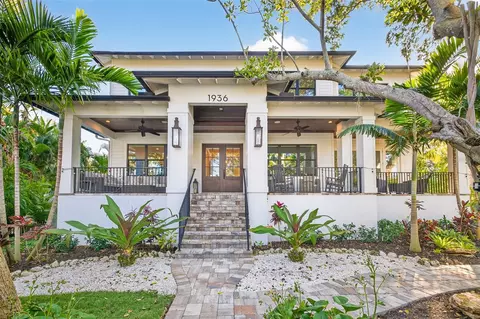 1936 Coffee Pot Blvd NE, Saint Petersburg, FL 33704