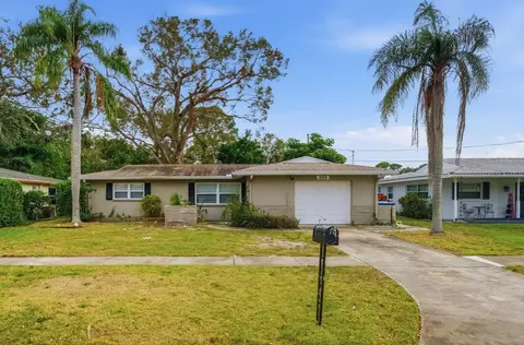 3372 Keene Park Dr, Largo, FL 33771
