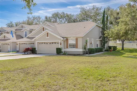 656 Spring Lake Cir, Tarpon Springs, FL 34688