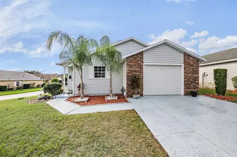 5923 Newberry Ct, Zephyrhills, FL 33542
