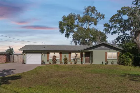 34037 Woodland Cir, Dade City, FL 33523