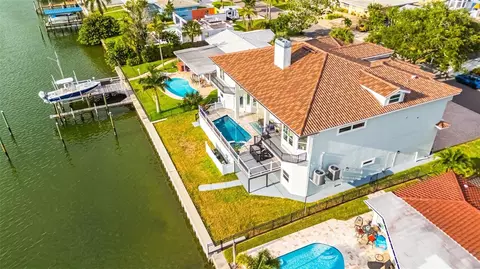 124 Leeward Is, Clearwater Beach, FL 33767
