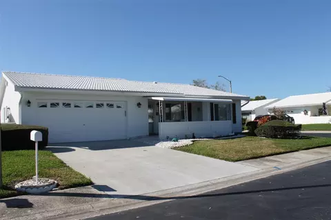 9242 36th St N, Pinellas Park, FL 33782