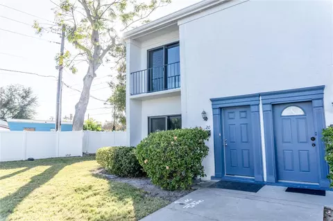 8800 Bardmoor Blvd #20, Seminole, FL 33777