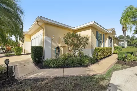 615 Tremont Greens Ln, Sun City Center, FL 33573