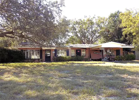5509 Temple Heights Rd, Temple Terrace, FL 33617
