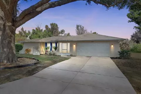 1332 Whispering Ln, Venice, FL 34285