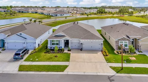 3504 Golden Wheat Ln, Plant City, FL 33565