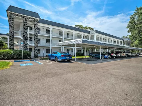 4801 Airport Rd #118, Zephyrhills, FL 33542