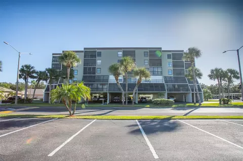9860 62nd Ter N #1014, Saint Petersburg, FL 33708