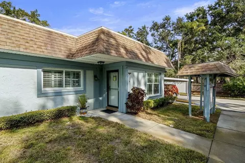 870 Loch Linnhe Ln #125, Dunedin, FL 34698