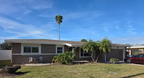 12200 4th St E, Treasure Island, FL 33706