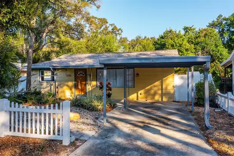 1011 Park Dr, Dunedin, FL 34698