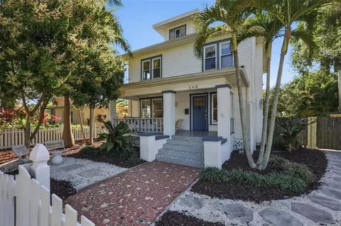 246 NE 19th Ave NE, Saint Petersburg, FL 33704