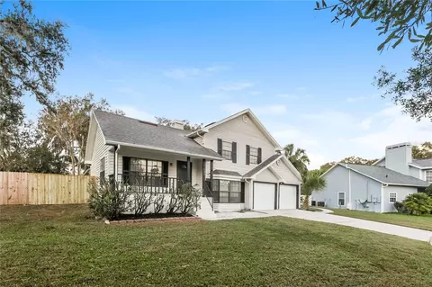 702 Old Darby St, Seffner, FL 33584