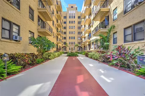130 4th Ave N #610, Saint Petersburg, FL 33701