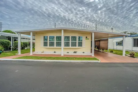 37838 Barcelona Ave, Zephyrhills, FL 33541
