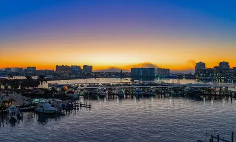 211 Dolphin Pt #501, Clearwater, FL 33767