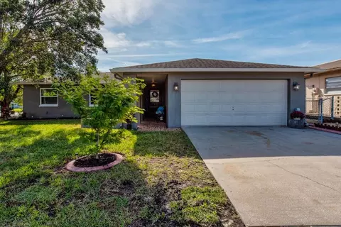 8812 Honeycomb Dr, Port Richey, FL 34668