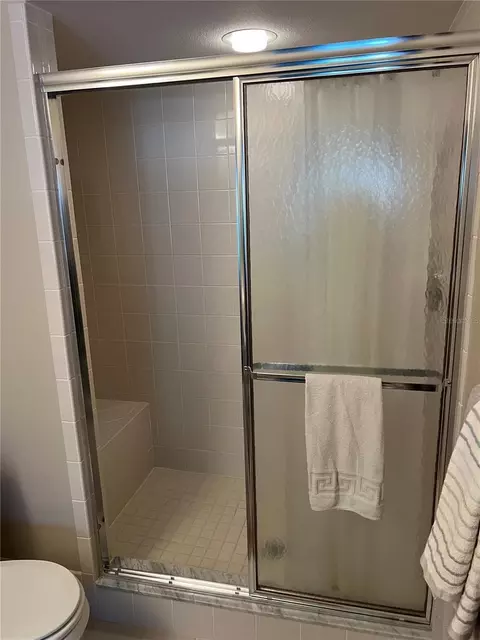 Bath - 2210 Utopian Dr E #214, Clearwater, FL 33763 photo 4 of 6