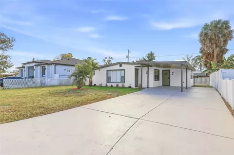 8012 Dell Dr, Tampa, FL 33615
