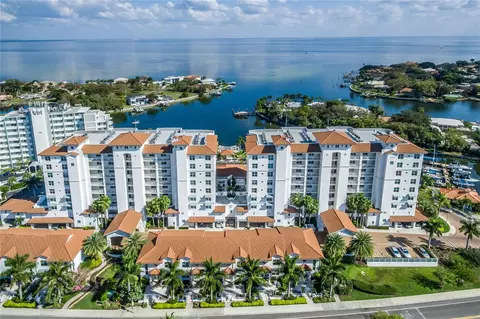 1325 Snell Isle Blvd NE #701, Saint Petersburg, FL 33704