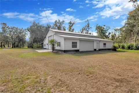 2804 Holloway Rd, Plant City, FL 33567