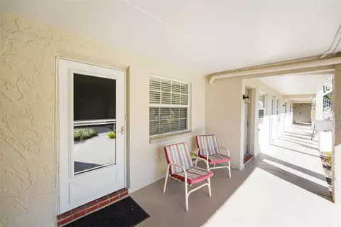 940 Virginia St #105, Dunedin, FL 34698