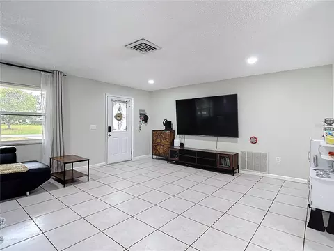 Living - 9171 Vicksburg Rd, Spring Hill, FL 34608 photo 3 of 6