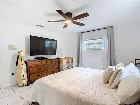 Bedroom - 9171 Vicksburg Rd, Spring Hill, FL 34608 photo 1 of 8