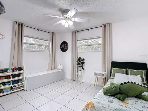 Bedroom - 9171 Vicksburg Rd, Spring Hill, FL 34608 photo 5 of 8