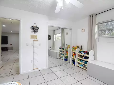 Bedroom - 9171 Vicksburg Rd, Spring Hill, FL 34608 photo 8 of 8