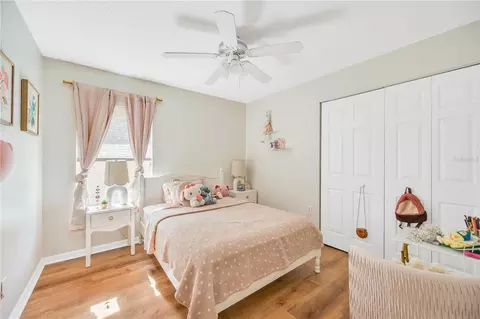Bedroom - 10318 Summerview Cir, Riverview, FL 33578 photo 3 of 5