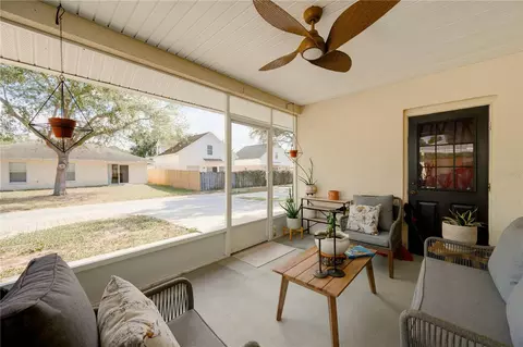 Exterior - 10318 Summerview Cir, Riverview, FL 33578 photo 8 of 10