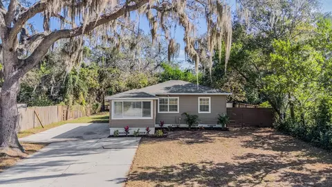8107 N Otis Ave, Tampa, FL 33604