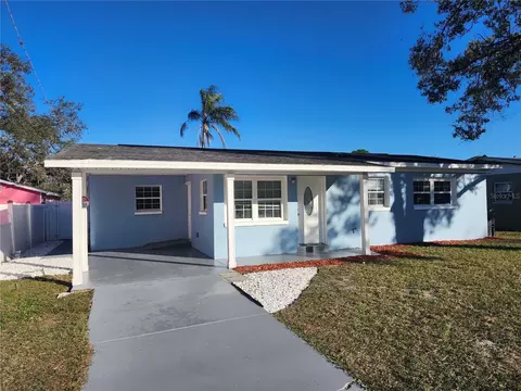 8611 Chinaberry Dr, Tampa, FL 33637